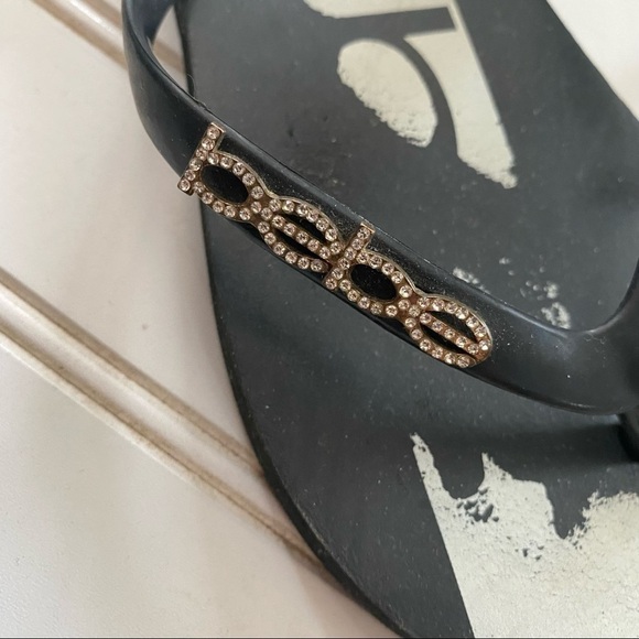 Bebe Flip flops Size 5/6 - Picture 3 of 5